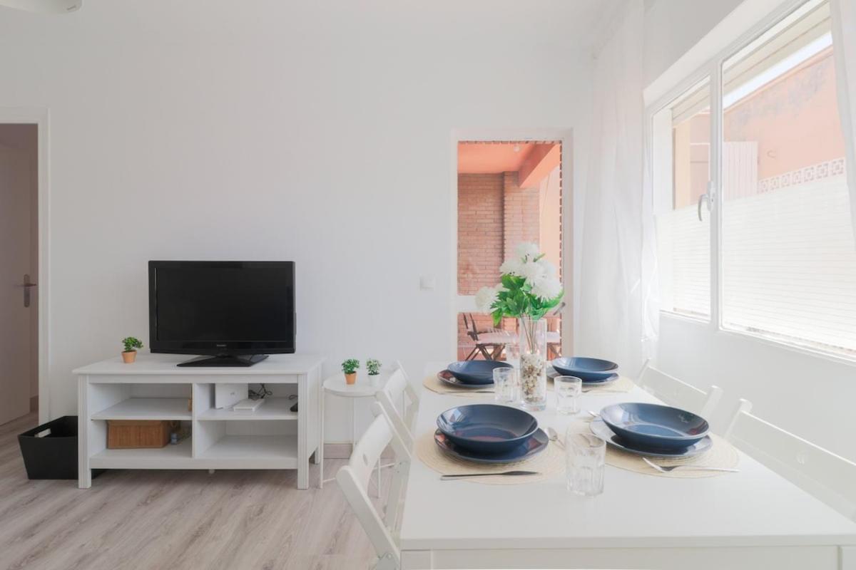 Apartament C85 - Brand New 3 Bedroom By The Center *
